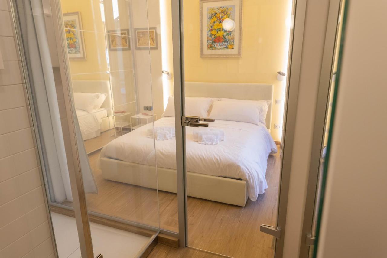 Colosseo Brightful Apartment With Rooftop โรม ภายนอก รูปภาพ