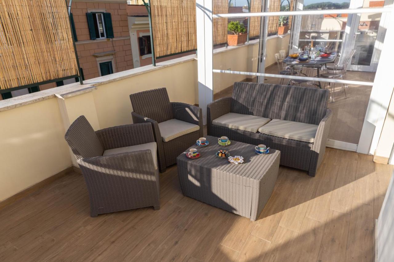 Colosseo Brightful Apartment With Rooftop โรม ภายนอก รูปภาพ