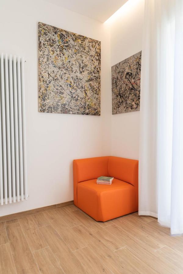 Colosseo Brightful Apartment With Rooftop โรม ภายนอก รูปภาพ