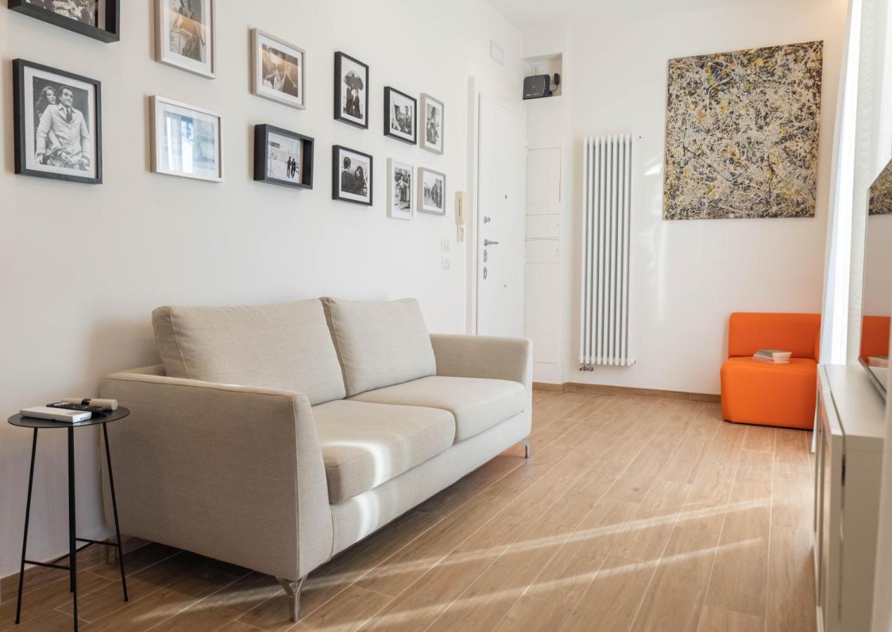 Colosseo Brightful Apartment With Rooftop โรม ภายนอก รูปภาพ